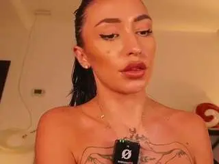 Camsoda Nude Webcam of lunamystyque