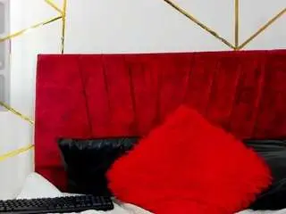 Camsoda Best Webcam of paris-evans-rh