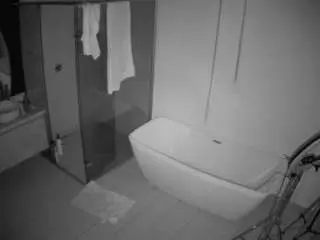 Camsoda Free Live Porn of voyeurcam-casa-salsa-bathroom-2