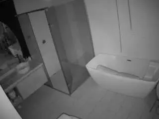 Camsoda Nude Webcam of voyeurcam-casa-salsa-bathroom-2