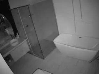 Camsoda Free Porn Cam of voyeurcam-casa-salsa-bathroom-2