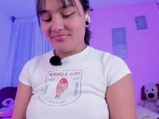 Camsoda Free Porn Cam of lilyfox1