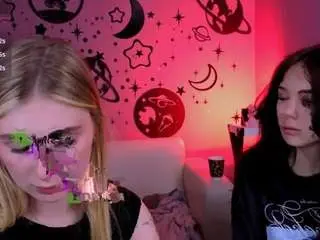 Camsoda Sex Cam of playful-sophie
