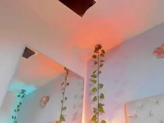 Camsoda Live Porn of isabella-flowers