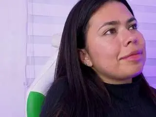 Camsoda Sex Cam of amy-rosse1