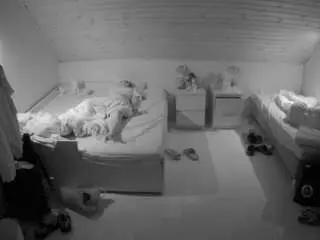 Camsoda Free Live Porn of voyeurcam-julmodels-greybed-3