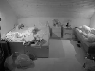 Camsoda Watch Live Sex Cams of voyeurcam-julmodels-greybed-3