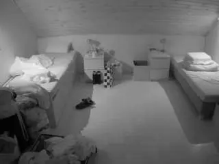 Camsoda Sex Cam of voyeurcam-julmodels-greybed-3