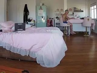 Camsoda Nude Webcam of voyeurcam-celticiron-01