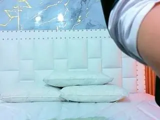 Camsoda Best Webcam of hornybarelylegalgirl