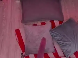 Camsoda Free Porn Cam of valneeko