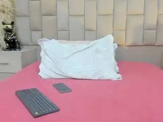 Camsoda Adult Webcam of thamara-foxx