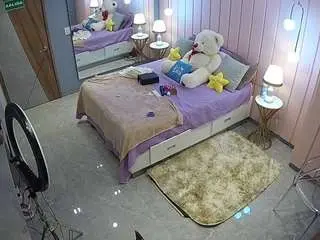 Camsoda Free Porn Cam of voyeurcam-casa-salsa-bedroom-2