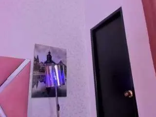 Camsoda Nude Webcam of helenmonroy