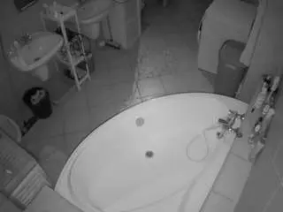 Camsoda Live Porn of voyeurcam-julmodels-bath-1st-1