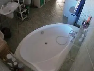 Camsoda Live Sex of voyeurcam-julmodels-bath-1st-1