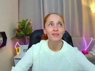 Camsoda Adult Webcam of breeterner