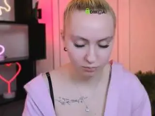 Camsoda Live Sex Cam of flora-nyx