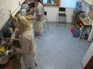 Camsoda Watch Live Sex Cams of voyeurcam-julmodels-kitchen-2