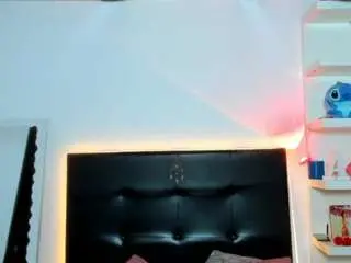 Camsoda Adult Webcams of angela-martina
