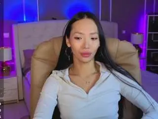 Camsoda Watch Live Sex Cams of miurra