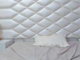 Camsoda Watch Live Sex Cams of ravenreed6