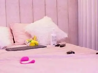 Camsoda Free Porn Cam of mssbombom