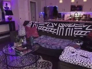 Camsoda Adult Webcam of iamtattedqueen