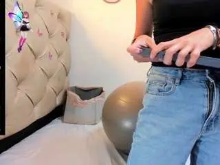 Camsoda Nude Webcam of violeetta-1