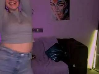 Camsoda Private Sex Chat of bella-cute1