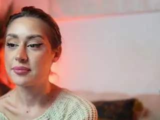 Camsoda Nude Webcam of aileenaxa