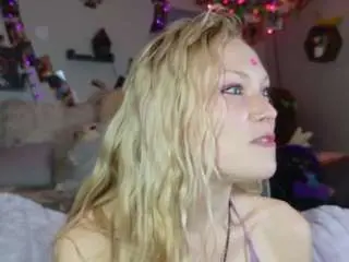 Camsoda Live Porn of lilfknsquirt