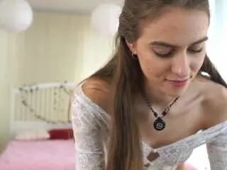 Camsoda Live Sex Cam of carolynelowthorp