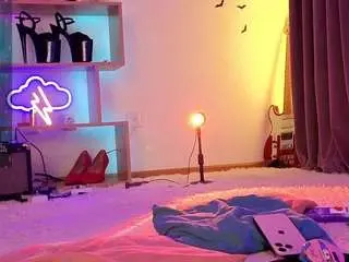 Camsoda Free Porn Cam of inchcaser