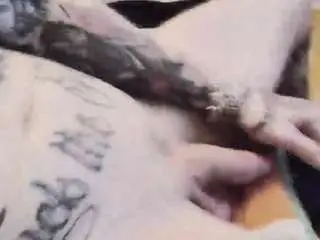 Camsoda Sex Cam of huebscherschwanz