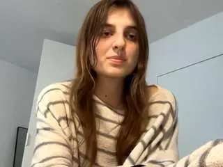 Camsoda Nude Webcam of theolakassis