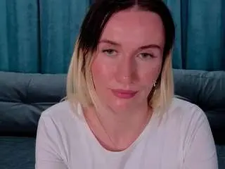 Camsoda Watch Live Sex Cams of elaineenelson