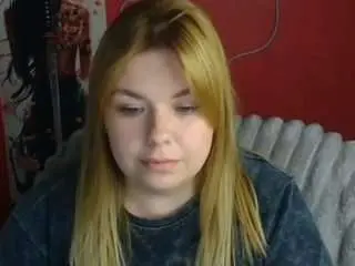 Camsoda Nude Webcam of tinahollycotter