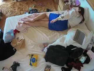 Camsoda Adult Webcam of voyeurcam-julmodels-whitebed-3