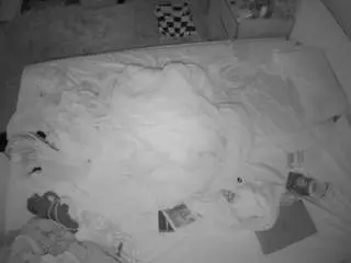 Camsoda Watch Live Sex Cams of voyeurcam-julmodels-whitebed-3