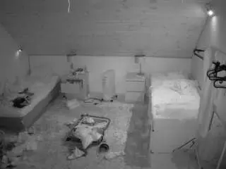 Camsoda Sex Chat of voyeurcam-julmodels-whitebed-3