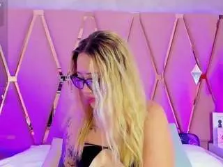 Camsoda Adult Webcam of scarlettrose-1