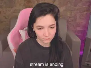 Camsoda Nude Webcam of lindasweetiest