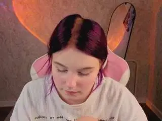 Camsoda Free Porn Cam of julia-anis