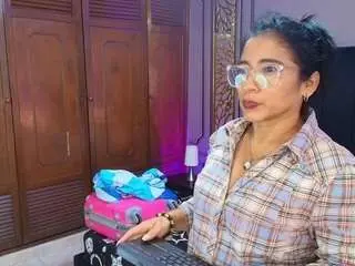 Camsoda Adult Webcams of mature-biigass