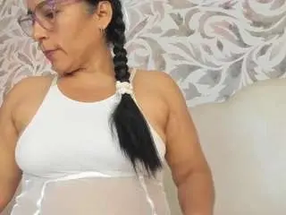 Camsoda Live Porn of mature-biigass