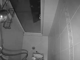 Camsoda Watch Live Sex Cams of voyeurcam-baileybase-shower