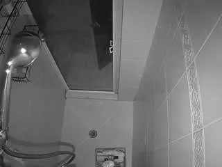 Camsoda Private Sex Chat of voyeurcam-baileybase-shower