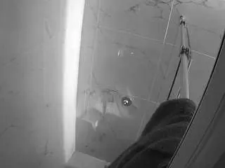 Camsoda Free Porn Cam of voyeurcam-casa-salsa-bathroom-12