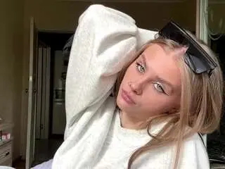 Camsoda Free Live Porn of eleonordumez